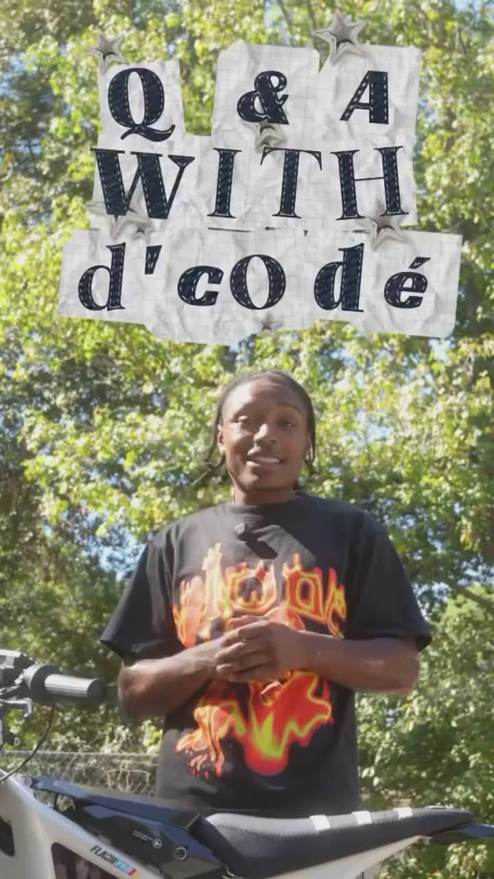450dcode presenting a NEXVEY electric dirt bike outdoors.